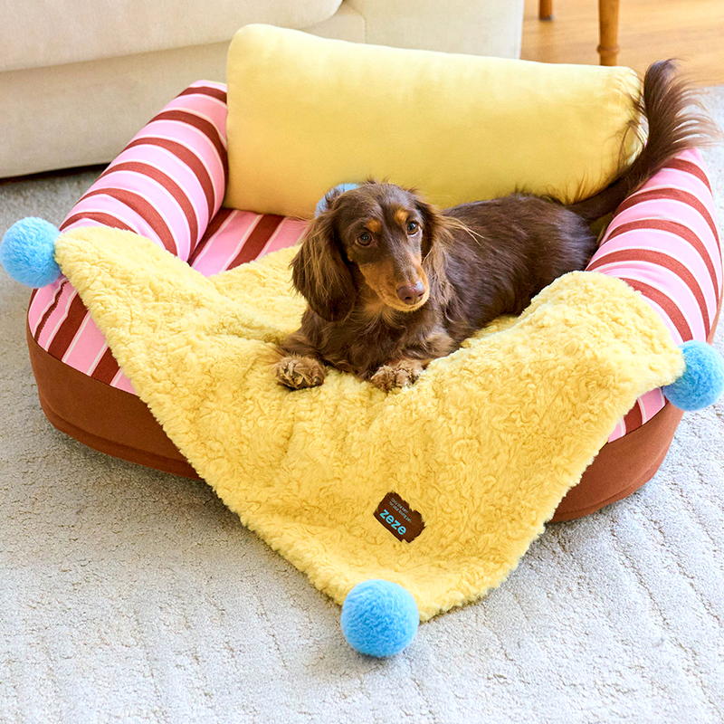 Multi-functional Pompom Pet Warmer