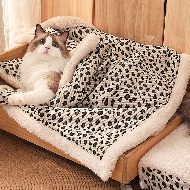 Adorable Leopard Print Pet Blanket