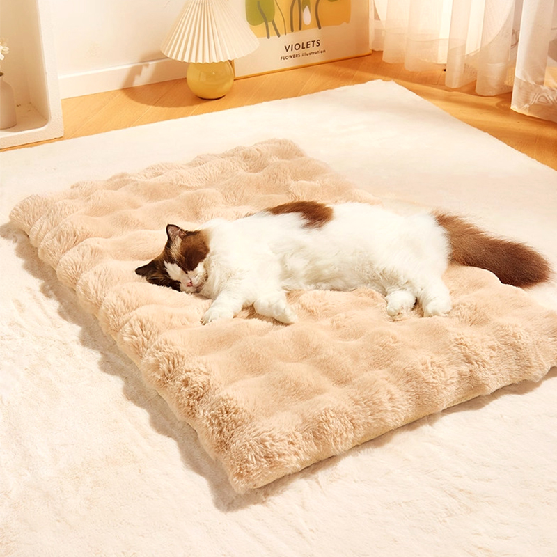 High Loft Bubble Fleece Pet Blanket