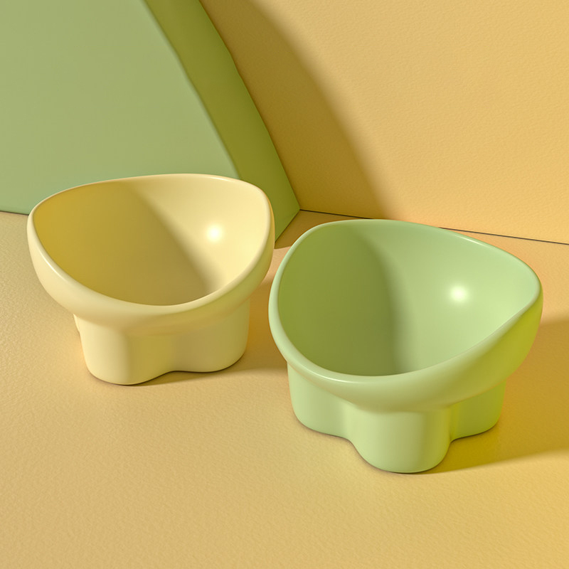 Large Diameter Slanted Opening Pet Bowl